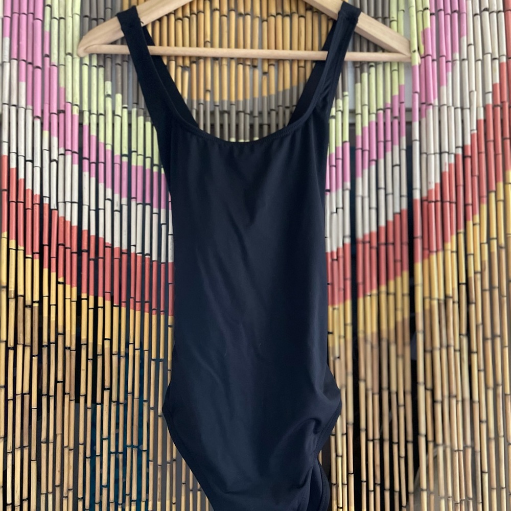 🆕Andie Swim Tulum One piece sz L black